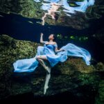 Underwater Couple Photoshoot: Dive into Romantic Moments